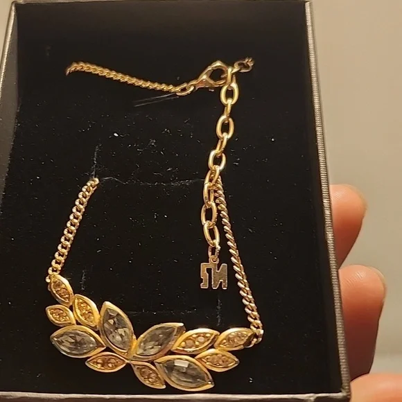 Nina Ricci necklace - Picture 10 of 12